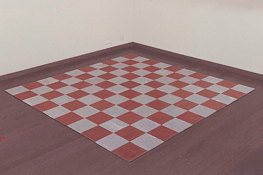 Carl Andre  - 铝 - 铜合金广场，1969,50铝板和50铜板