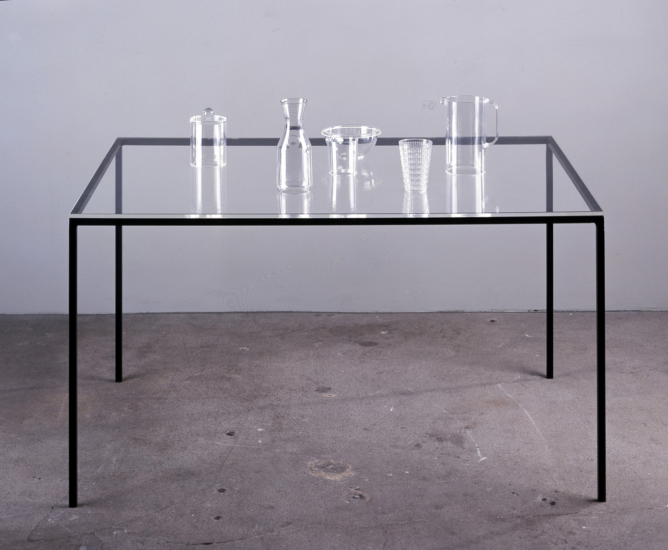 Charles Ray - Table, 1990, Plexiglas and steel