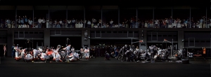 一个ndreas Gursky - F1 Boxenstopp II, 2007, chromogenic print mounted on Plexiglas in artist's frame