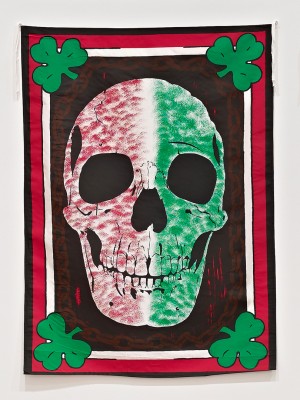 迈克·凯利-翡翠眼洞(系列"三色堇金属/三叶草蹄")， 1989，丝网印刷在丝绸上