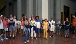 托马斯年代truth - Audience 7 (Galleria Dell'Accademia), Florenz, 2004, chromogenic print